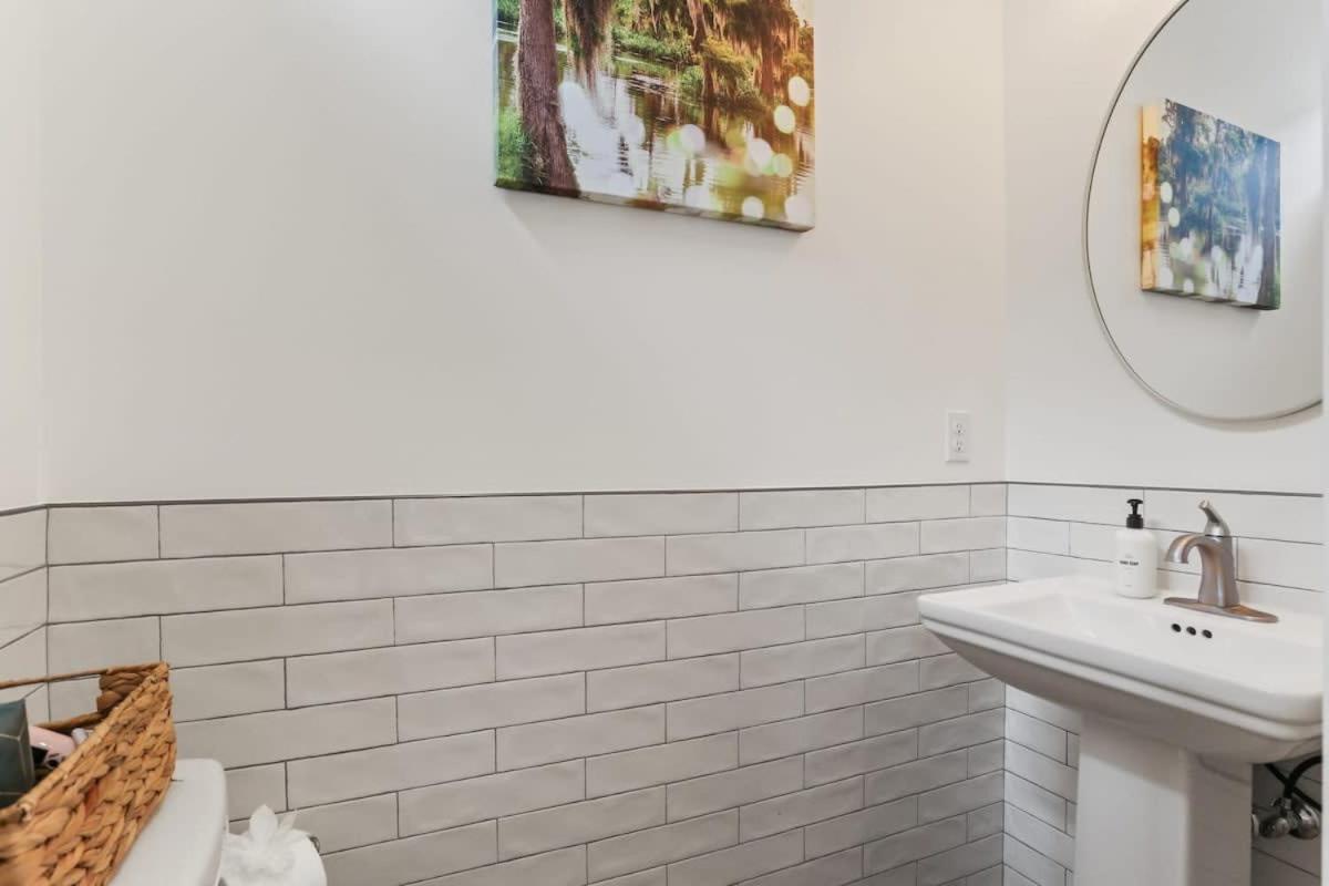 Luxury New 3bd With Parking And Private Yard *